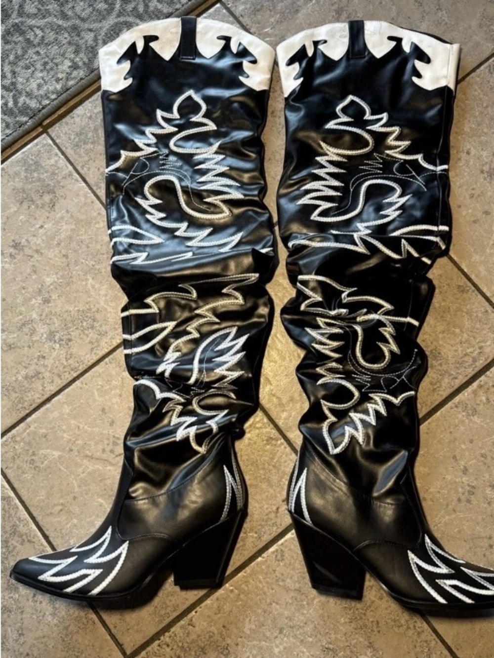 Cape Robbin Black/White Embroidered Over-the-Knee Western Boots 7 US